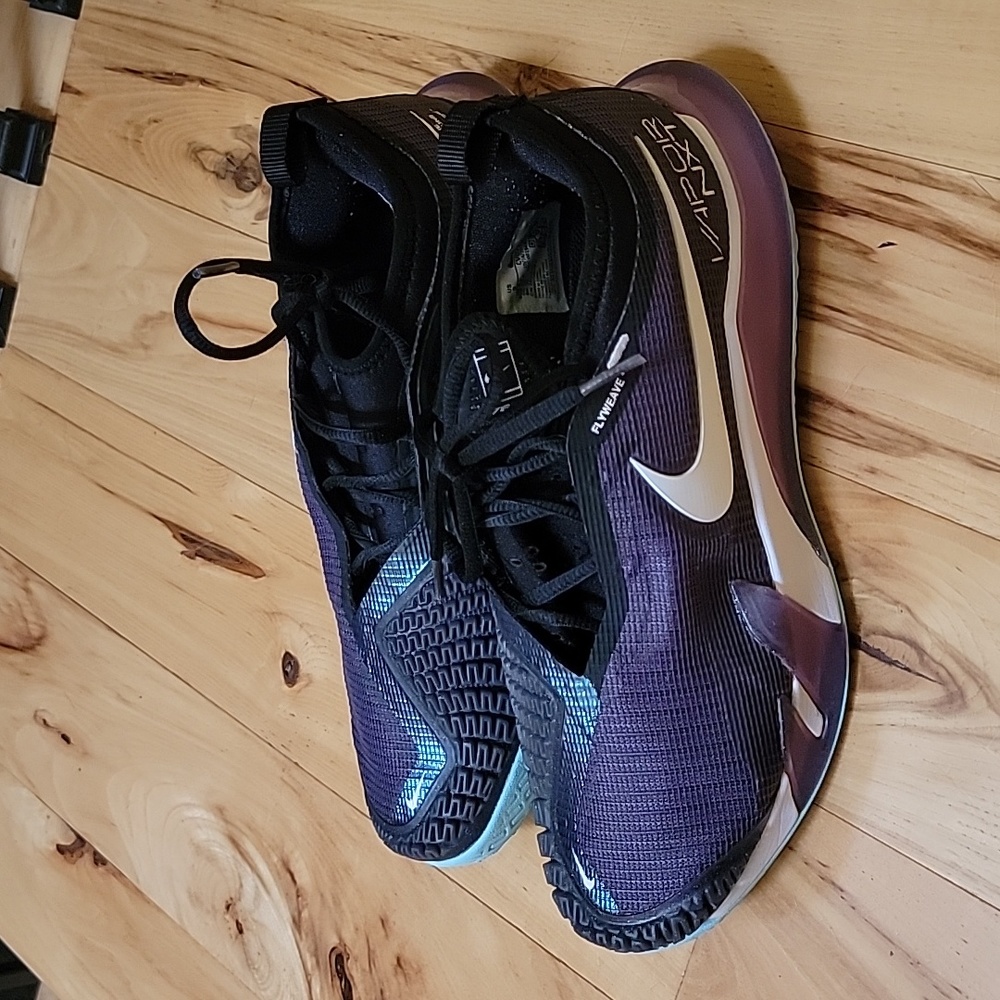 Nike React Vapor NXT HC Tennis Shoes